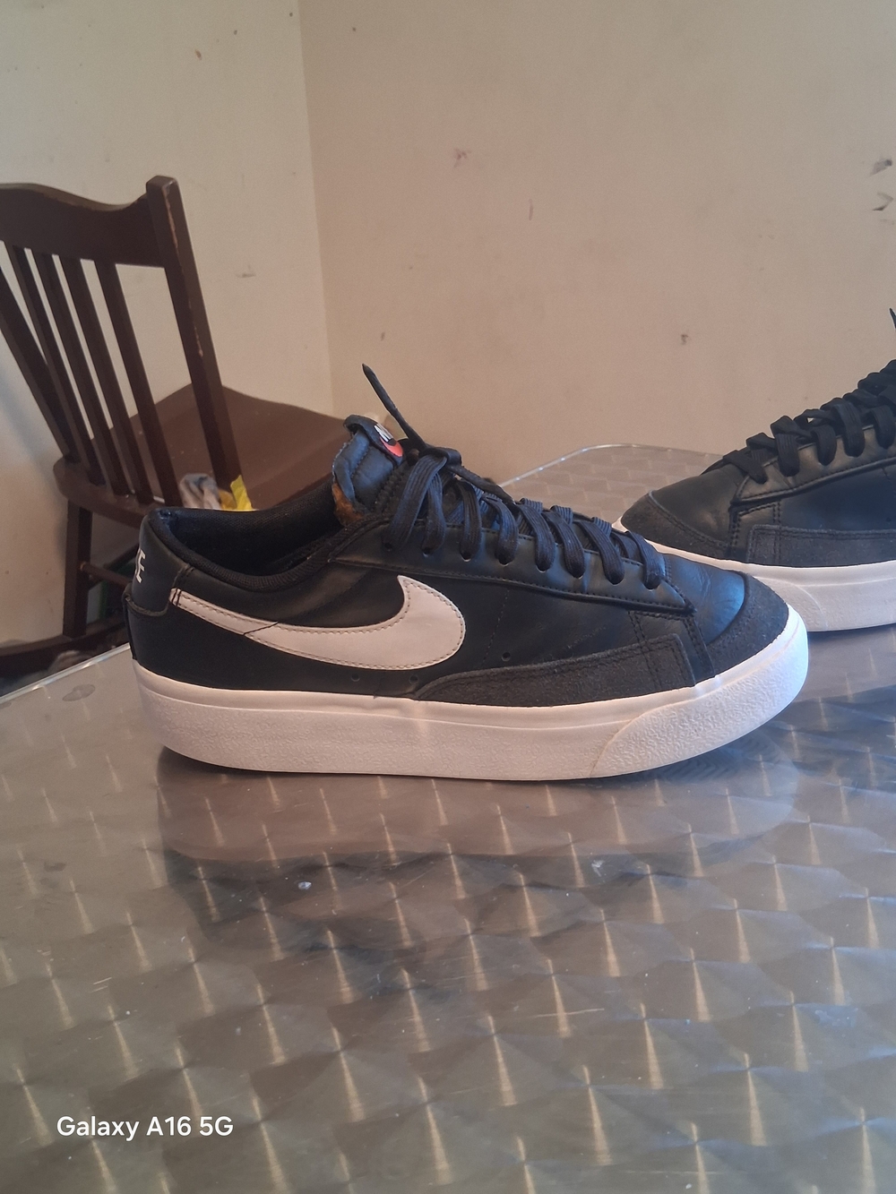 Womens Nike Blazer Low Platform Sneakers Sz 8.5 - Picture 4 of 9
